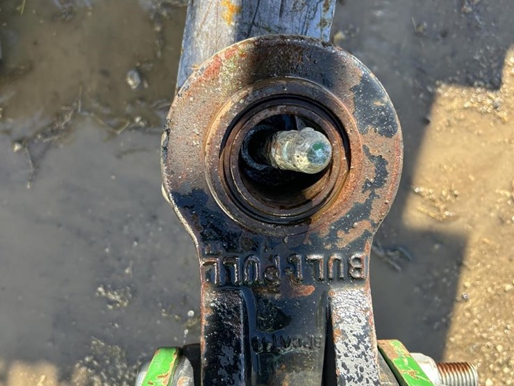 2016-john-deere-l340-image-14