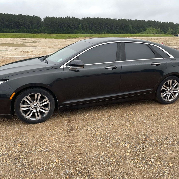 2013 Lincoln MKZ 4 Door Sedan (69,668 Miles)