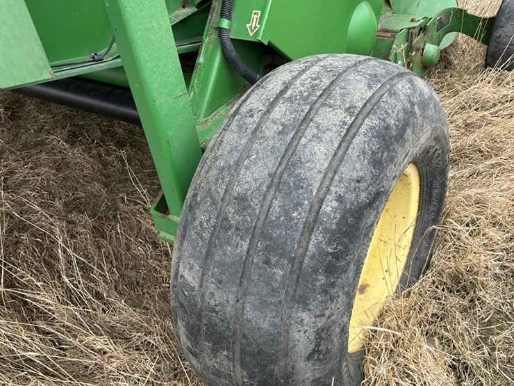 2002-john-deere-567-image-26