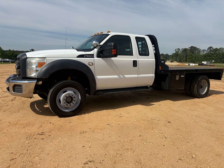 2014-ford-f550-image-1