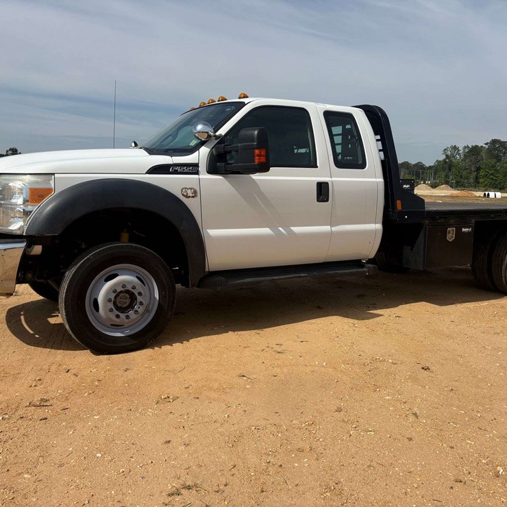 2014 FORD F550