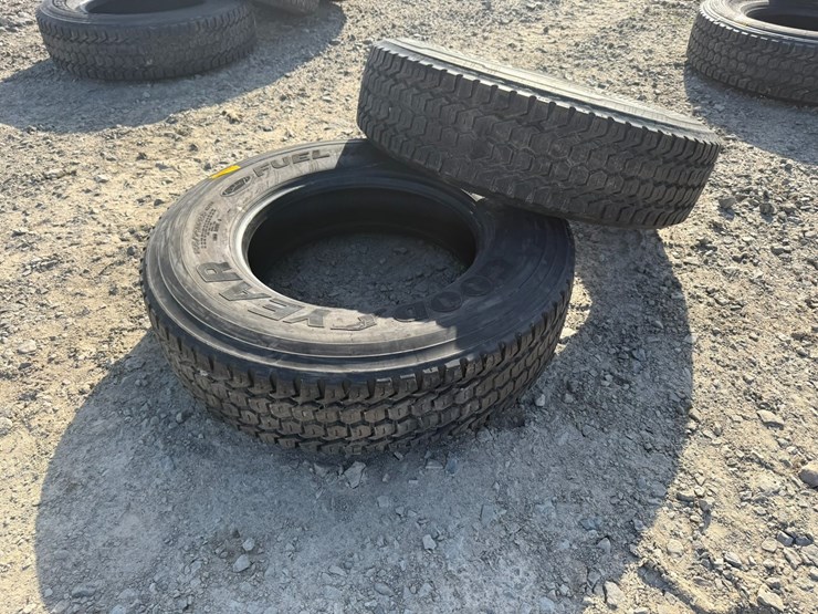 #40623-•-lot-of-(2)-295/75r22.5-tires-inv#-40623-image-5