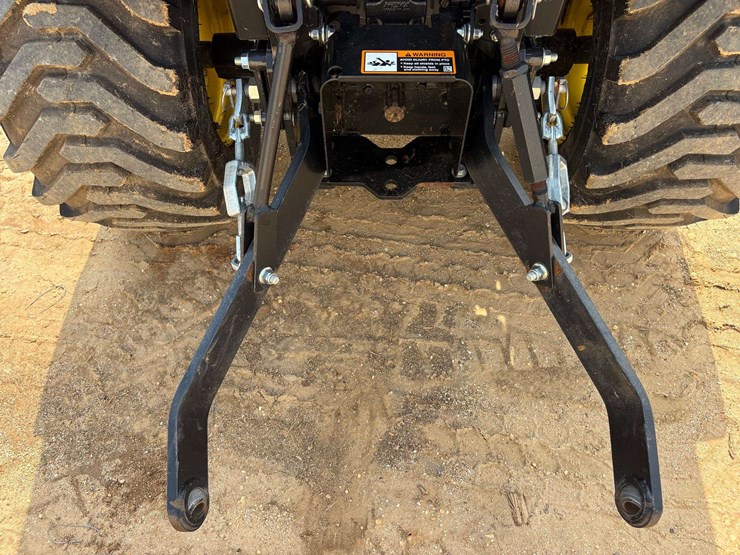 2025-john-deere-1025r-image-27