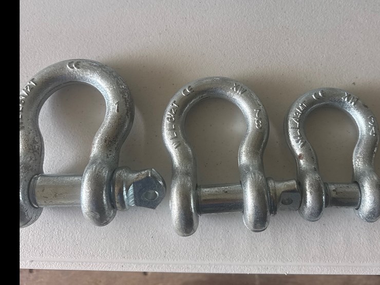 #514-•-set-of-three-heavy-duty-shackles-image-1