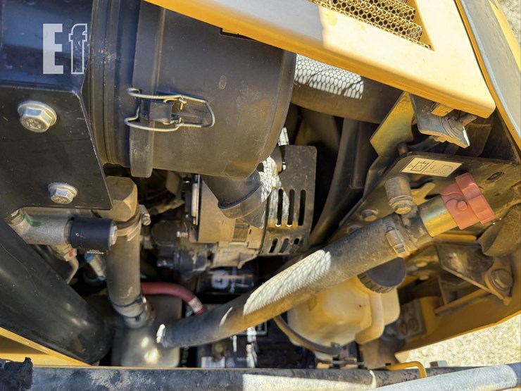 deere-250-image-27