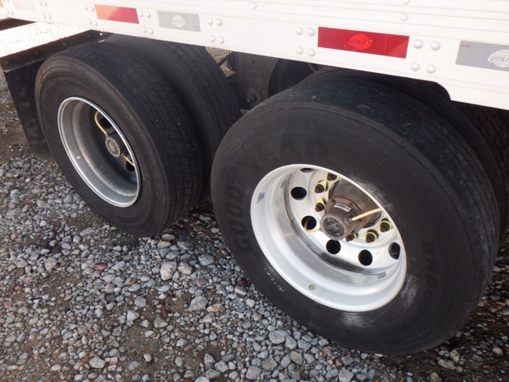 2019-utility-3000r-image-10