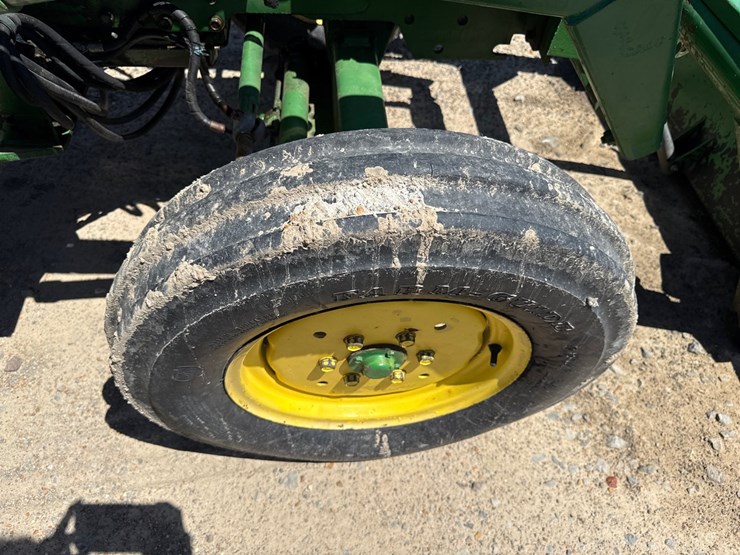 john-deere-1070-image-12