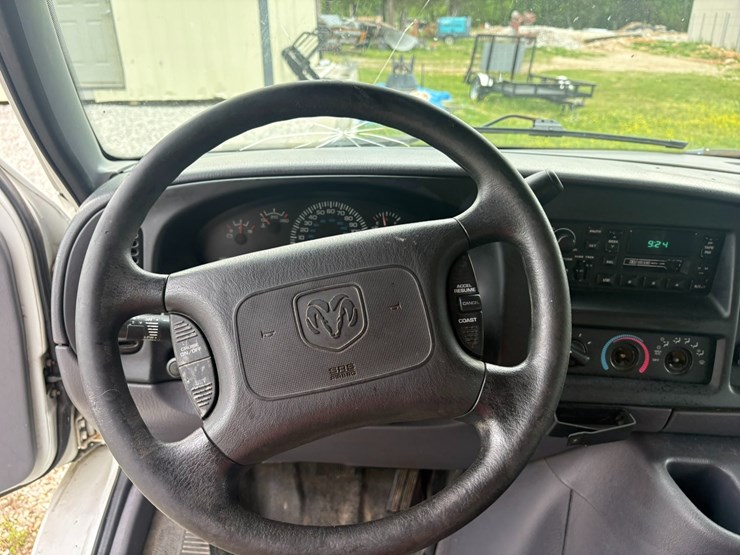 2000-dodge-ram-van-image-42