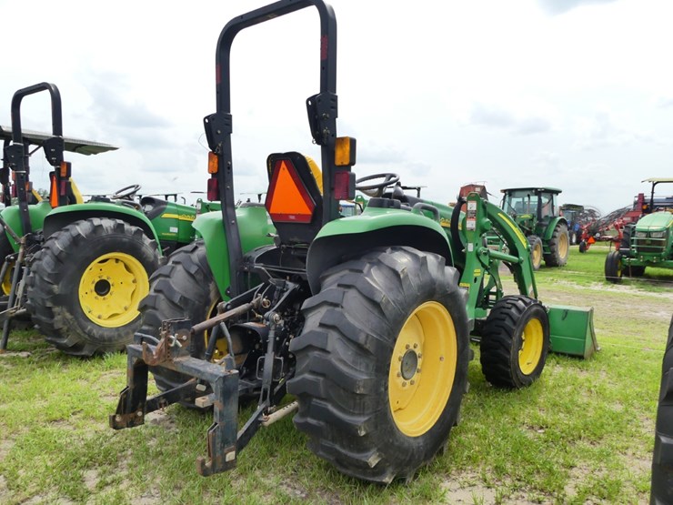 2011-john-deere-4320-image-3