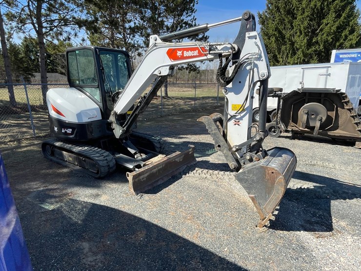 #3276-•-bobcat-mini-excavator-image-4