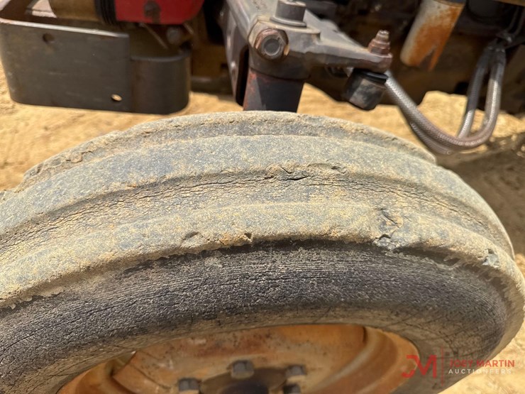 massey-ferguson-231-image-4