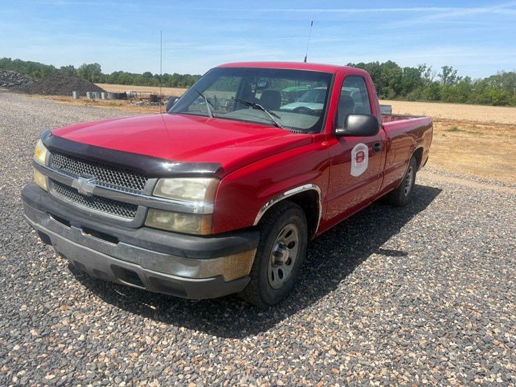 #23967-•-2004-chevrolet-silverado-pickup-vin:-1gcec14x74z216889-image-1