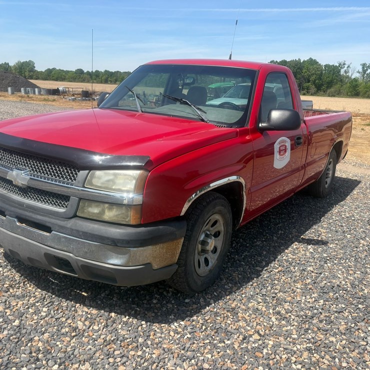 #23967 • 2004 Chevrolet Silverado Pickup VIN: 1GCEC14X74Z216889