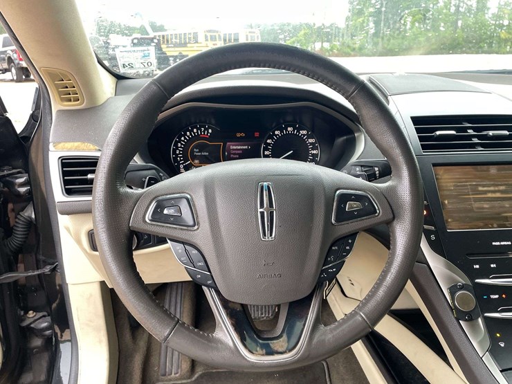 2013-lincoln-mkz-4-door-sedan-(69,668-miles)-image-12