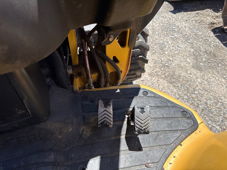 john-deere-110-image-33