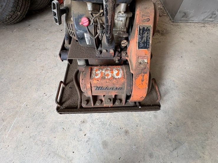 #42111-•-mikasa-mvc-90h-vibratory-compactor-image-7