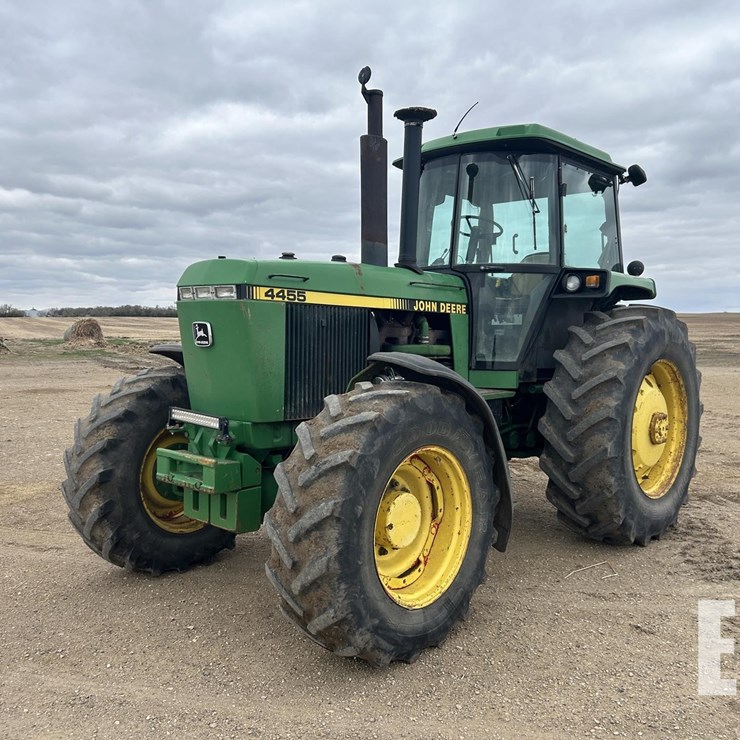 JOHN DEERE 4455