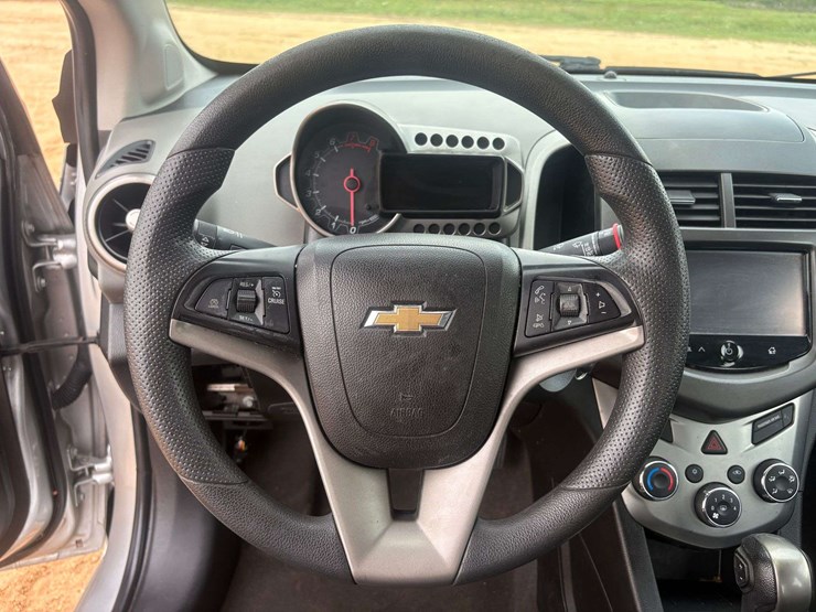2015-chevrolet-sonic-lt-4-door-suv-(93,212-miles)-image-13