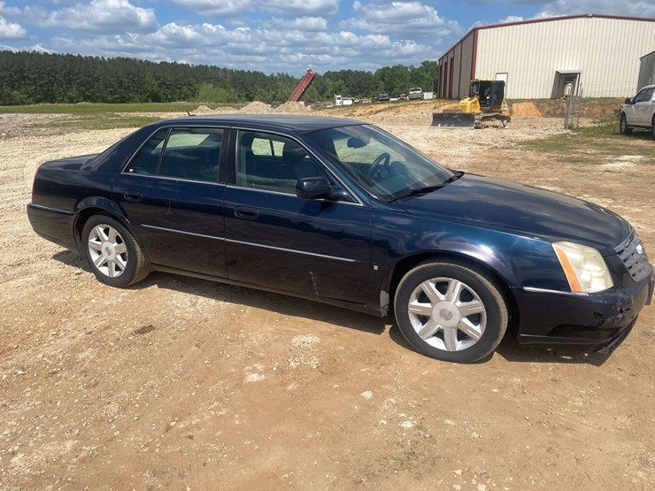 2006-cadillac-dts-4-door-sedan-(215,267-miles)-image-4