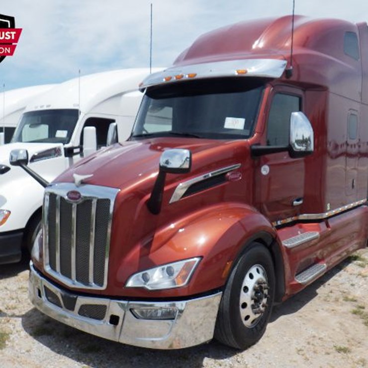 2023 PETERBILT 579