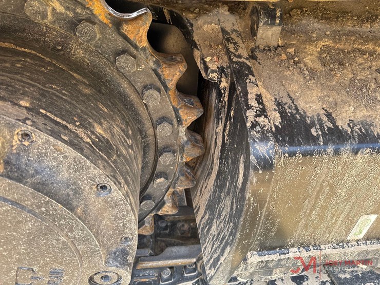 caterpillar-350-image-6