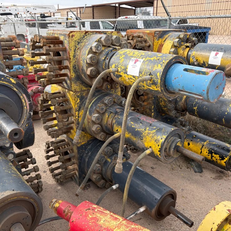 (3x$) (3) 7-1/16” 15K hydraulic frac valves