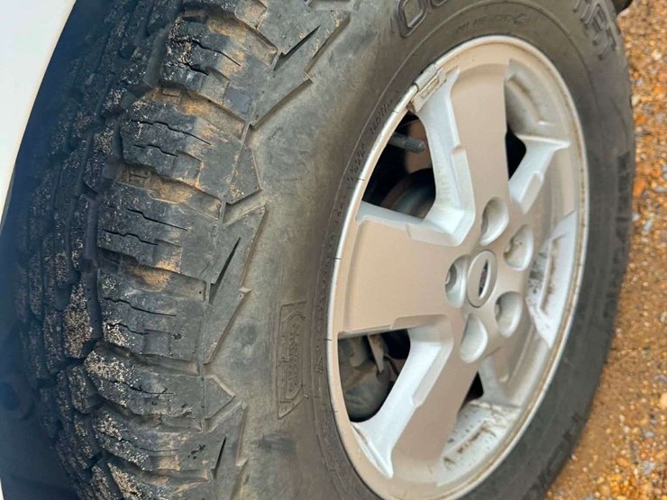 2008-ford-escape-image-9