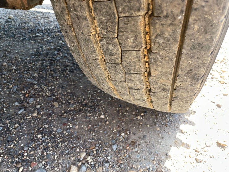 2009-ford-f550-xl-image-25