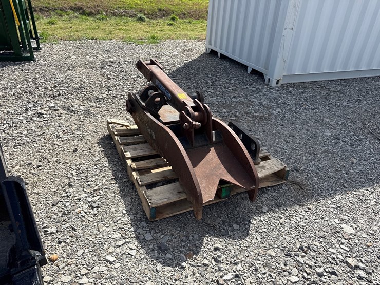 #38647-•-blue-diamond-5000-hydraulic-thumb-inv#-38647-image-2