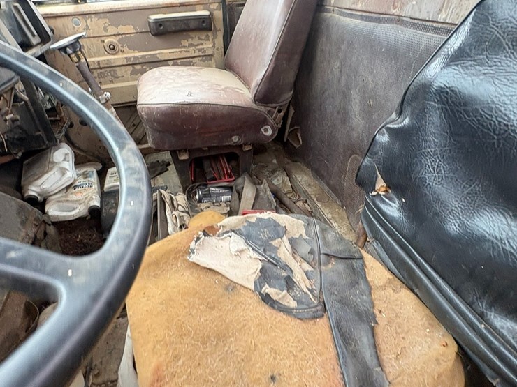 #23987-•-inop-1979-international-f-2554-t/a-single-cab-truck-tractor-cf255jha29827-image-37