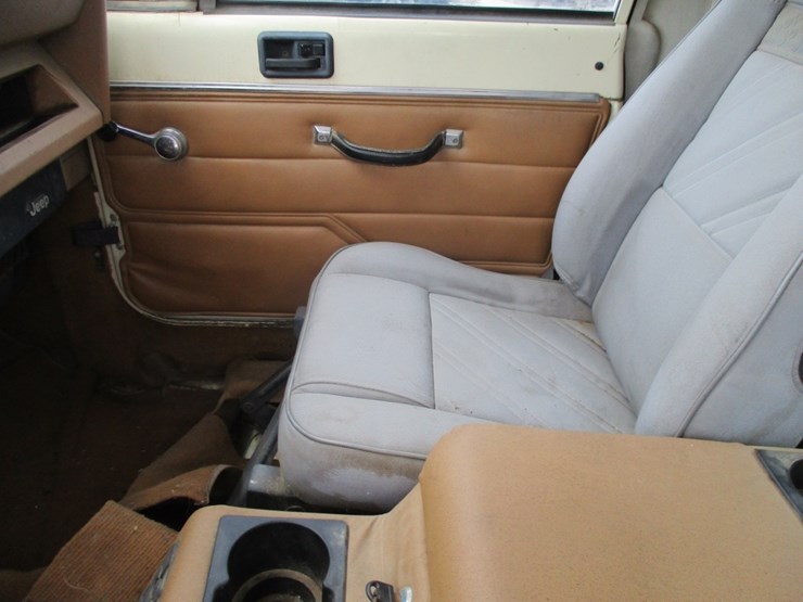 1987-jeep-wrangler-image-8