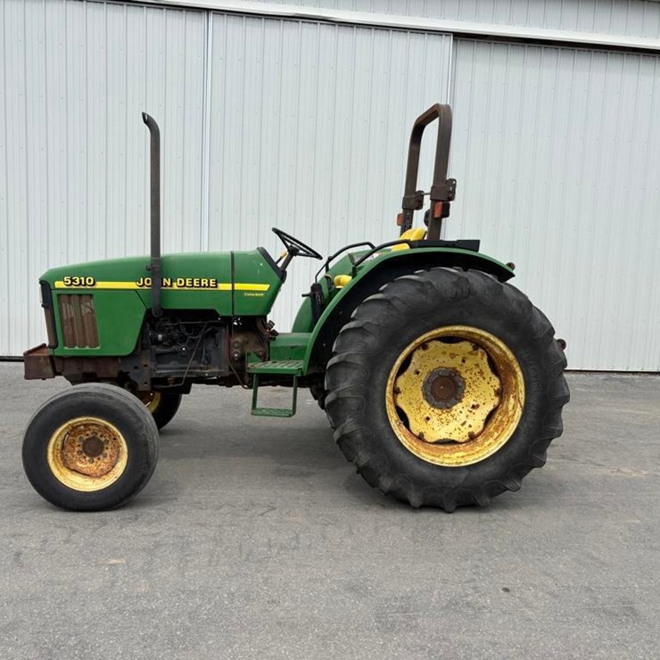 JOHN DEERE 5310