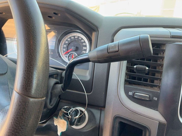2015-ram-3500-laramie-image-42