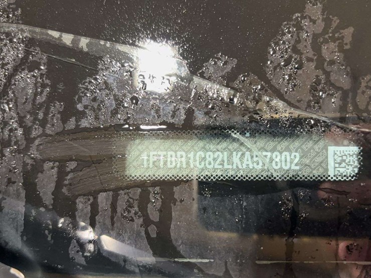 2020-ford-transit-image-16