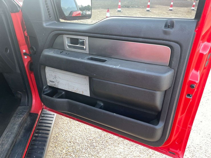 2012-ford-f150-image-17