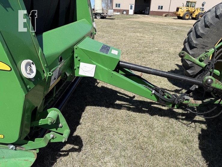 john-deere-568-image-10