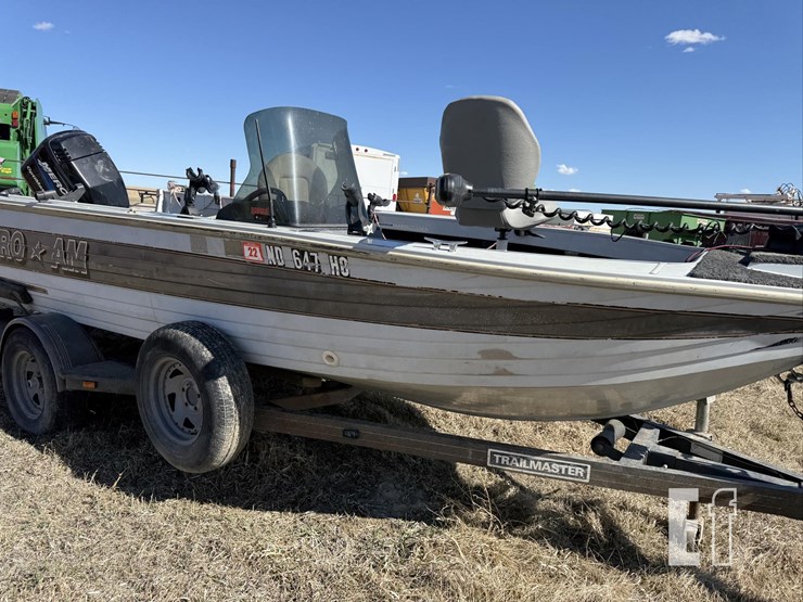 crestliner-pro-am-18-ft.-boat-w/-trailmaster-trail-image-4