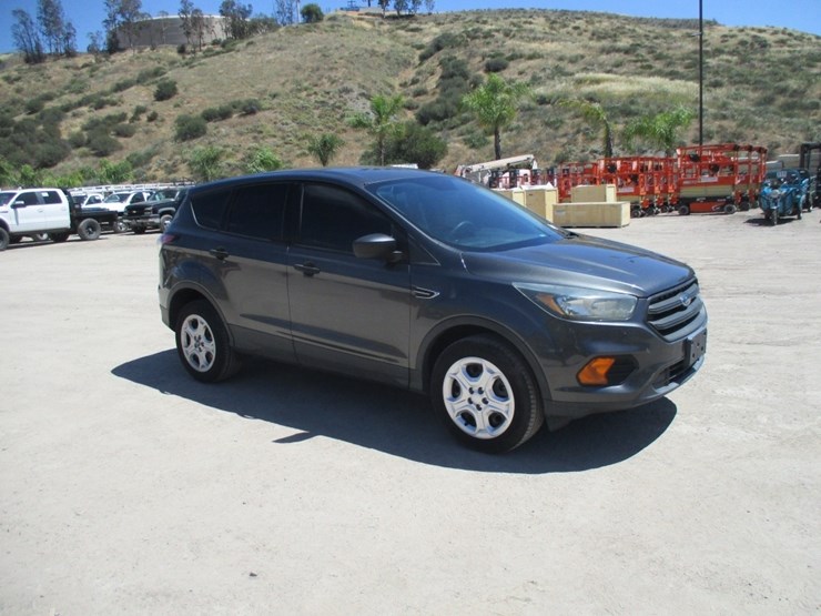 2018-ford-escape-image-2