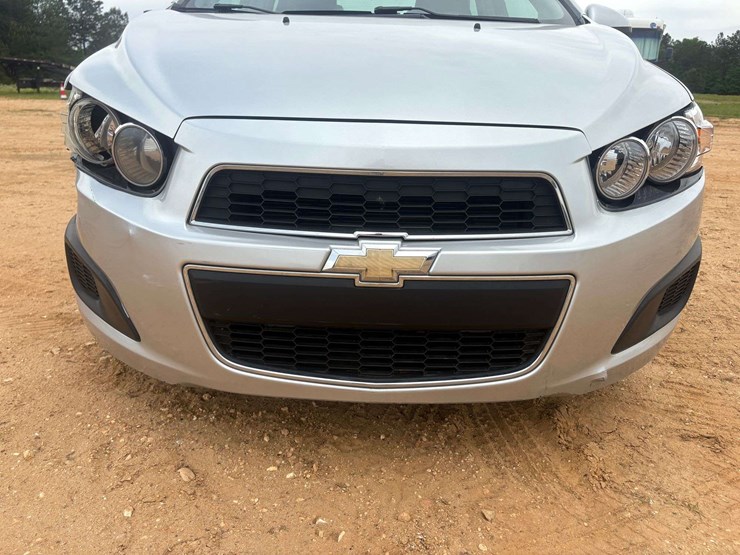 2015-chevrolet-sonic-lt-4-door-suv-(93,212-miles)-image-6