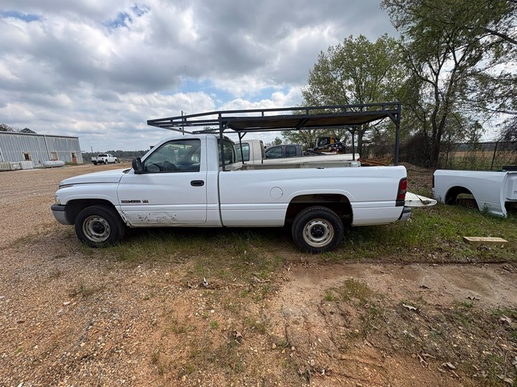 #41749-•-1998-dodge-ram-pickup-vin:-1b7hc16x2ws609690-image-12