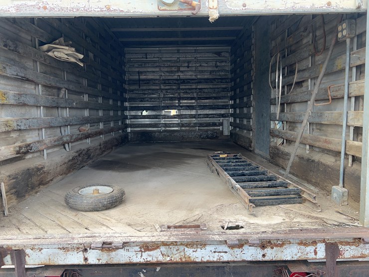 enclosed-aluminum-job-trailer-image-40