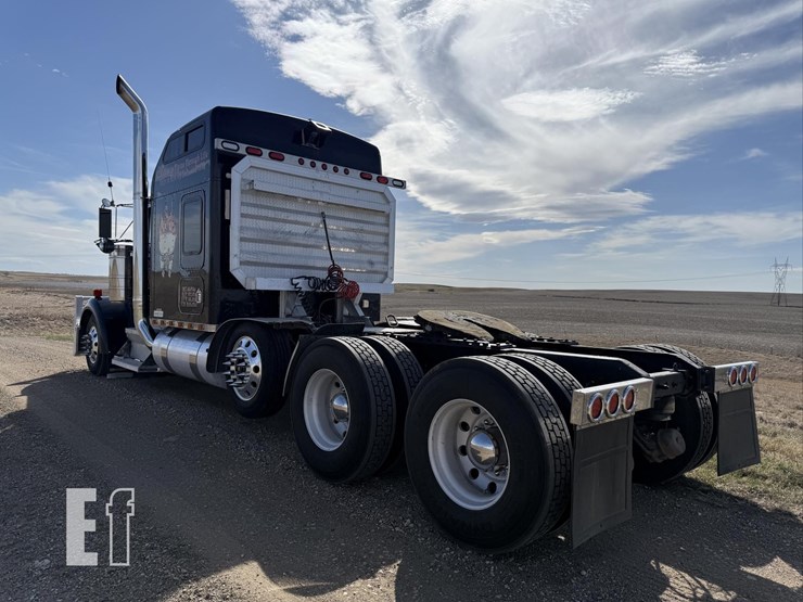 2001-kenworth-w900-image-4