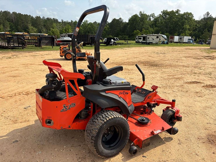 bad-boy-"outlaw"-72"-cut-zero-turn-lawn-mower-(1,403-hours)-image-3