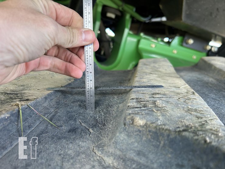 2013-john-deere-9560rt-image-19