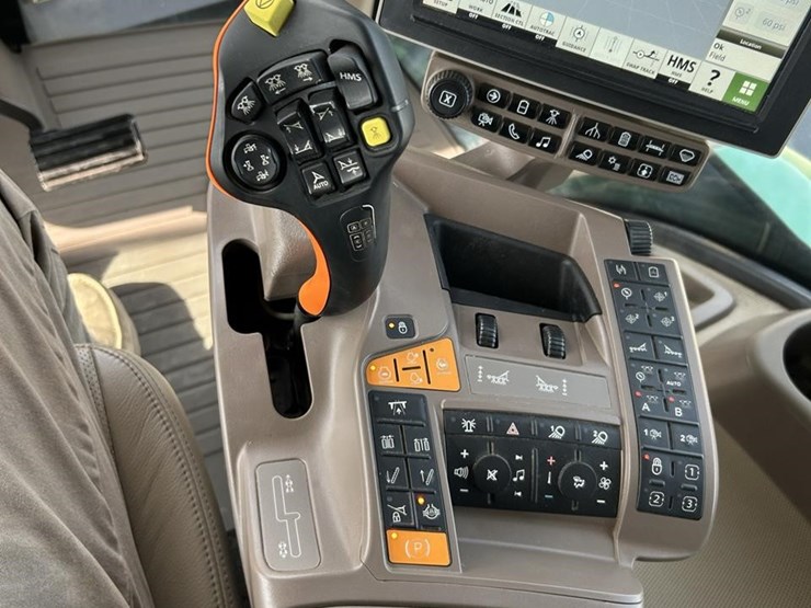 2020-john-deere-r4045-image-41