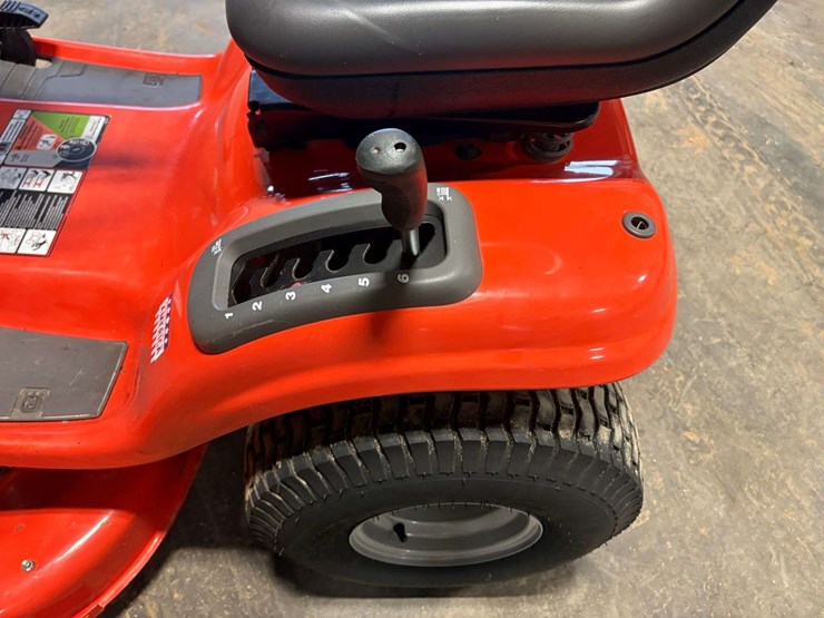 husqvarna-42"-riding-lawn-mower-image-12