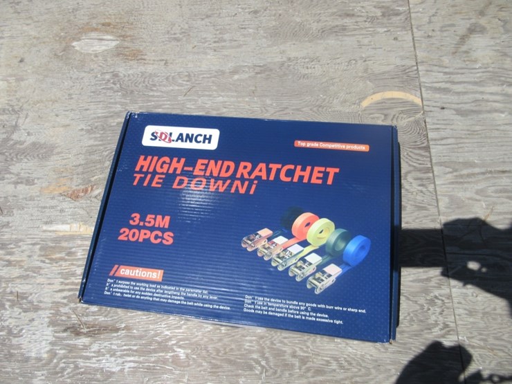 new-unused-box-of-hookless-3.5m-ratchet-straps,-image-1