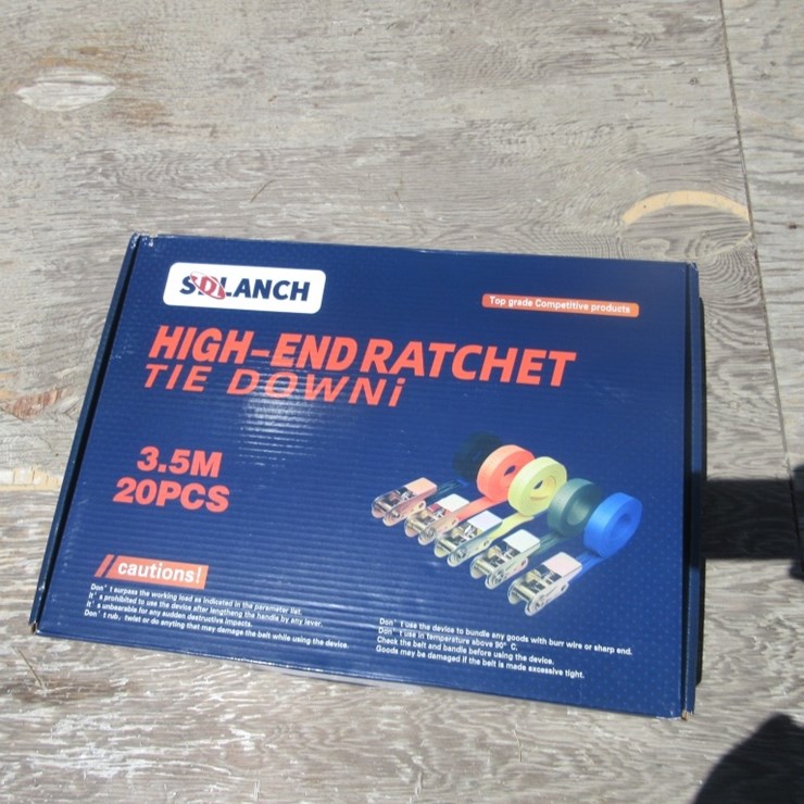 New Unused Box Of Hookless 3.5m Ratchet Straps,