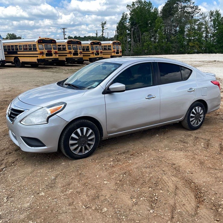 2017 Nissan Versa SV 4 Door Sedan (191,051 Miles)