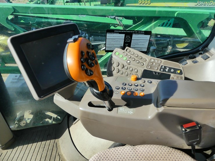 2015-john-deere-r4030-image-17
